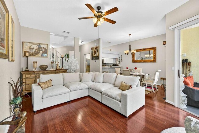 Foto del edificio - 3408 Primrose Way