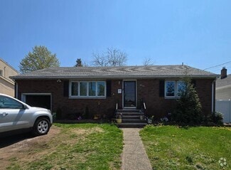 Building Photo - 51 Kensington Ave