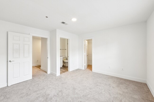 Foto del edificio - Wesley St. Claire Apartments at Lawrenceville