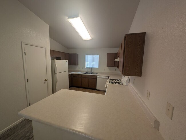 Building Photo - Rita Ranch ready for move in