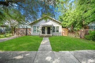 Building Photo - 4720 McKinney St