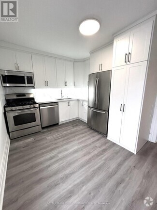 Building Photo - 141 Westmoreland Ave