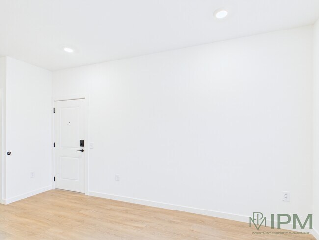 Foto del edificio - Fairway Flats