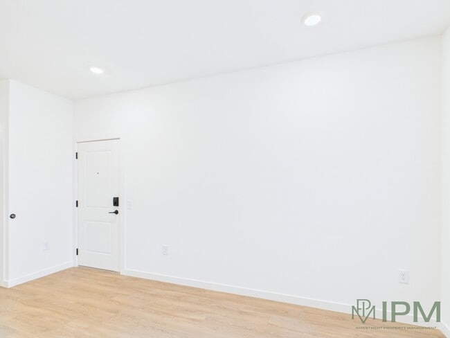 Building Photo - Luxury Style Apartments Located in York Suburban School District