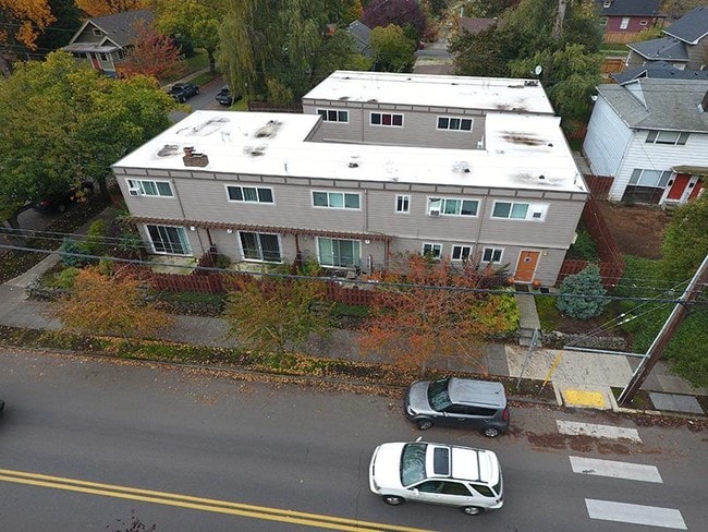 Building Photo - Moreland Terrace