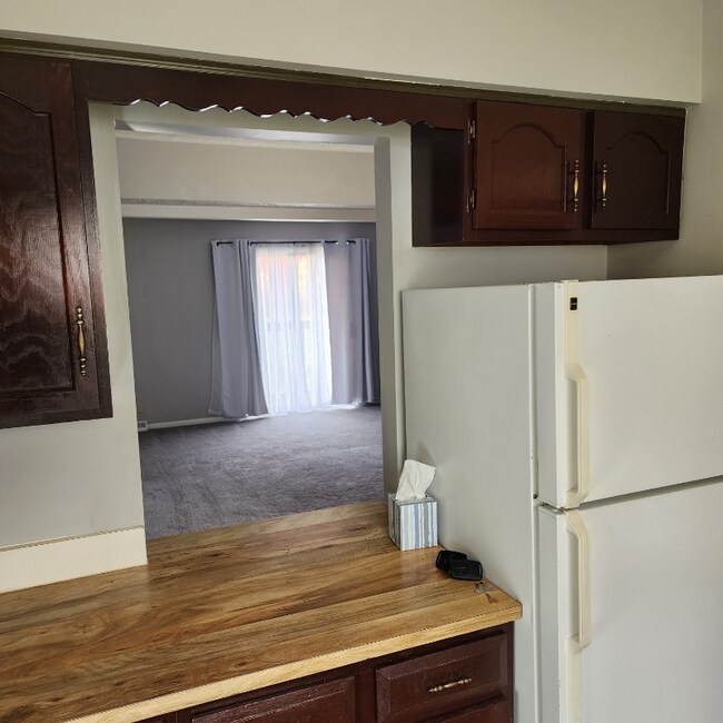 Foto del edificio - 1319 Cedarwood Dr