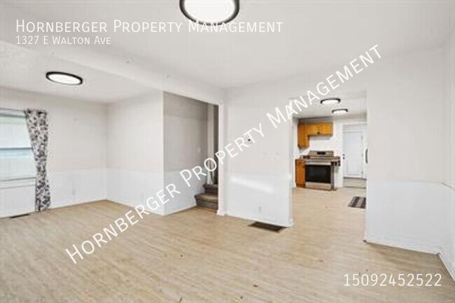 Foto del edificio - 1327 E Walton Ave