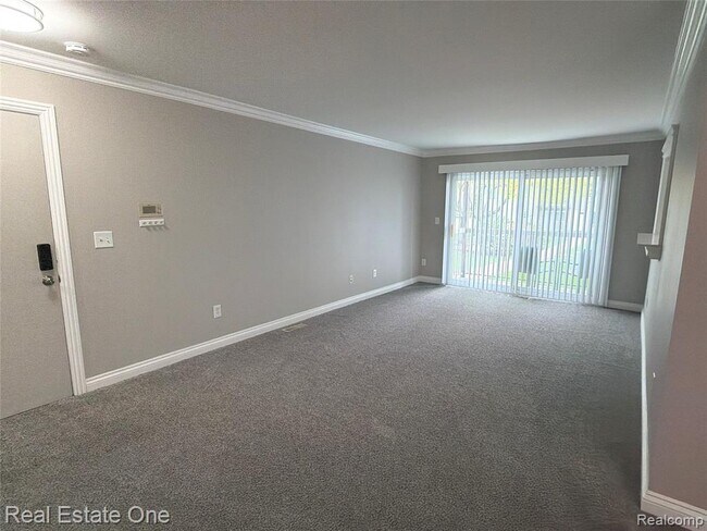 Foto del edificio - 3551 W 14 Mile Rd
