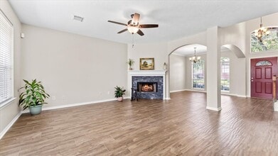 Building Photo - 9722 Therrell Dr