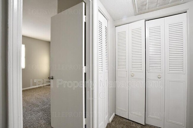 Building Photo - 7609 Garrison Rd
