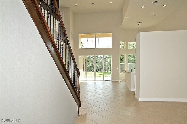 Building Photo - 11091 Sparkleberry Dr