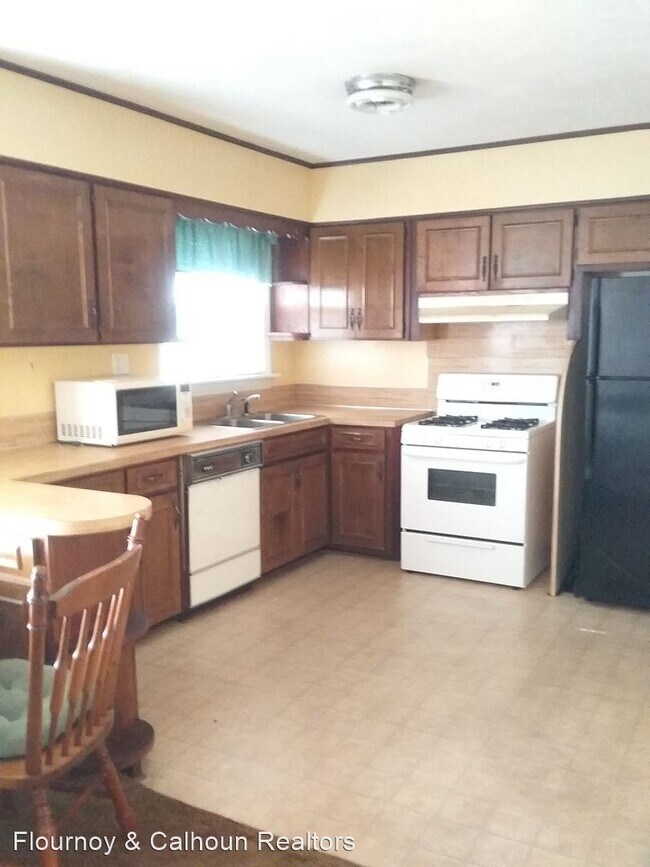 Foto del edificio - 3 br, 1 bath House - 955 Lake Rushin Drive