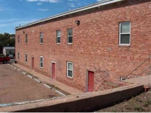 Building Photo - 706 9th St