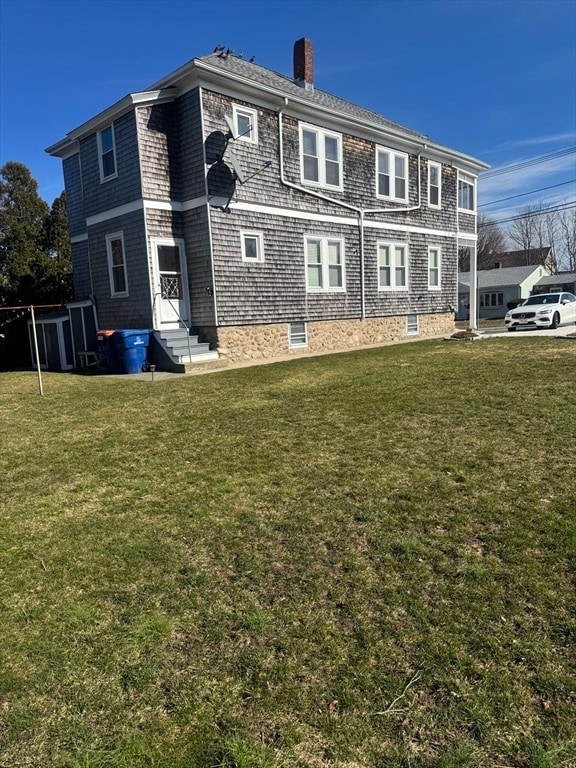 Building Photo - 15 Clara St