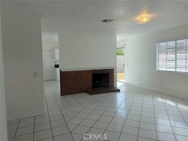 Foto principal - 25425 Filaree Ave