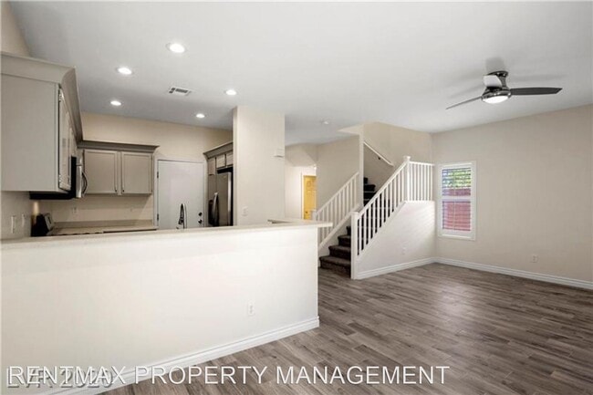 Foto del edificio - 3 br, 2.5 bath House - 1233 SUNNY ACRES AVE
