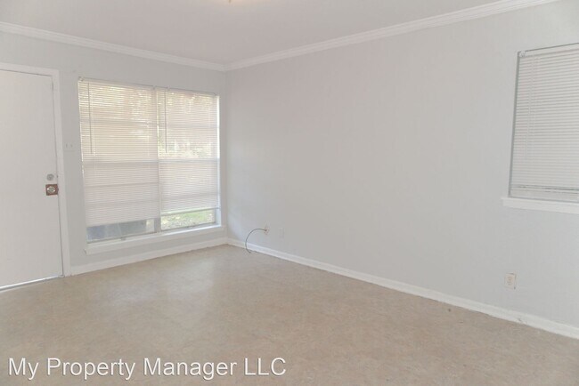 Building Photo - 3 br, 1 bath House - 4145 Ester Street
