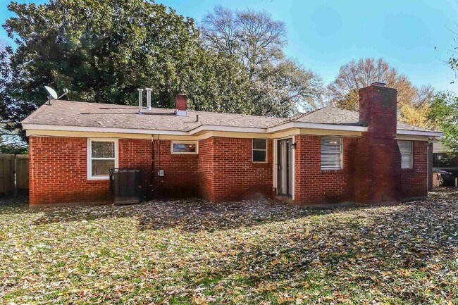 Building Photo - 1753 Maxine St