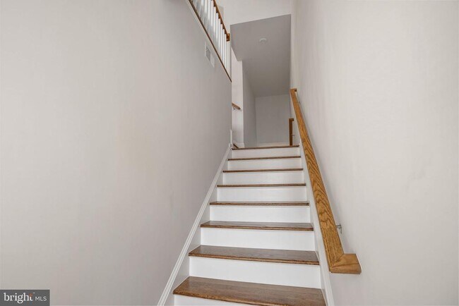 Foto del edificio - 3421 St Robin Ln