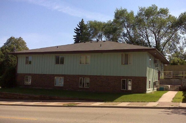 Building Photo - 200 3rd Ave S