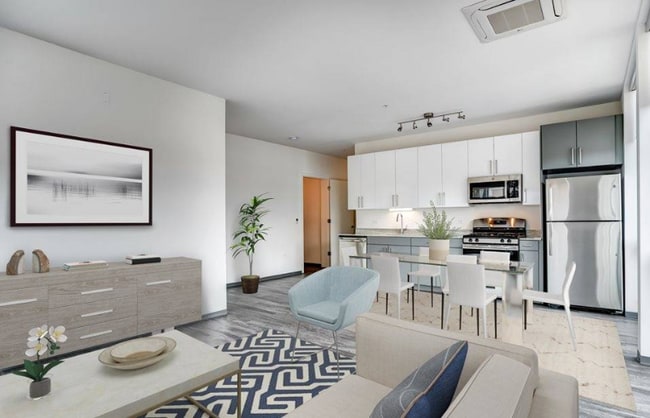 Building Photo - 2360 N California Ave