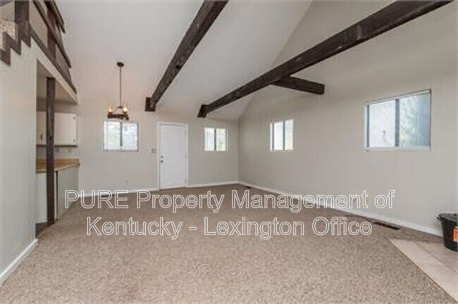 Building Photo - 794 Ridgeview Dr