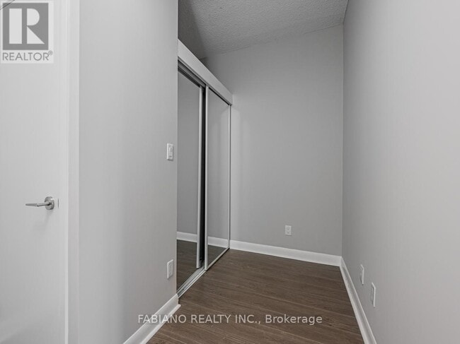 Photo du bâtiment - 15 Bruyeres Mews