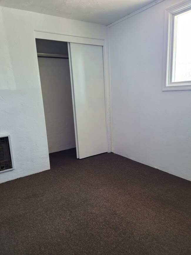 Building Photo - 4406 Denver Ave