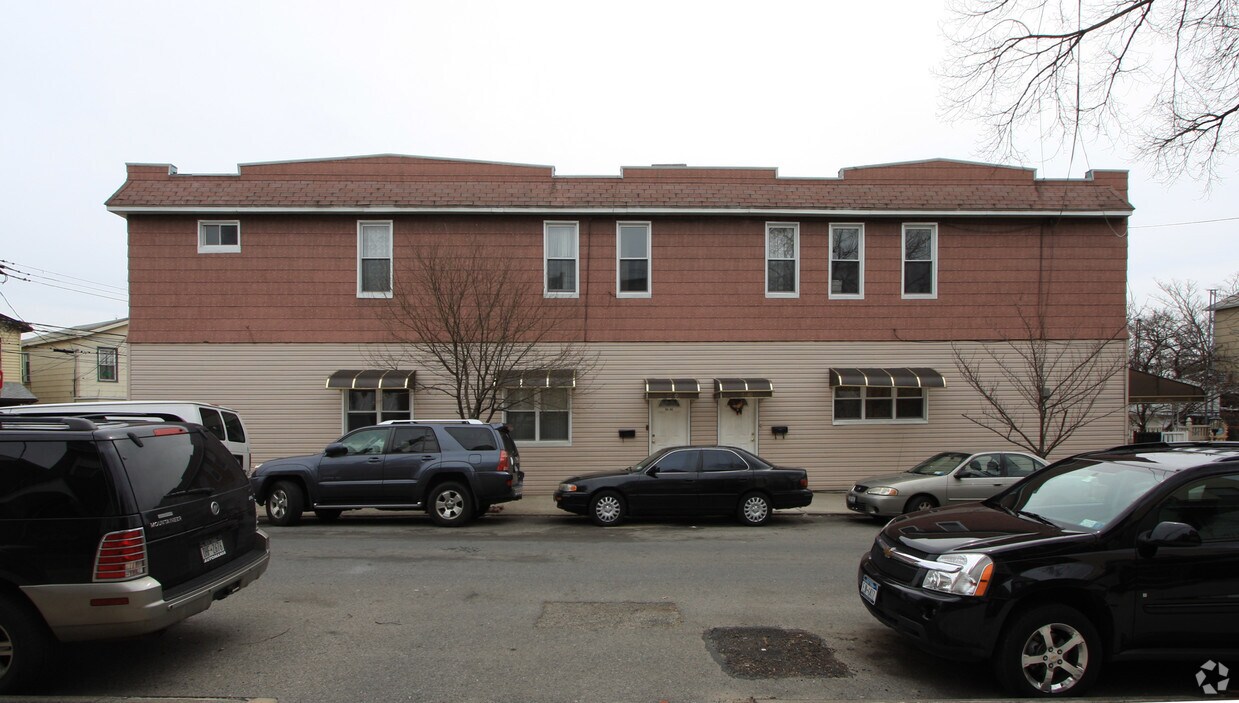 Building Photo - 5502 68th St