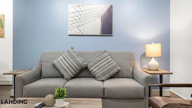 Building Photo - 777 Preston St