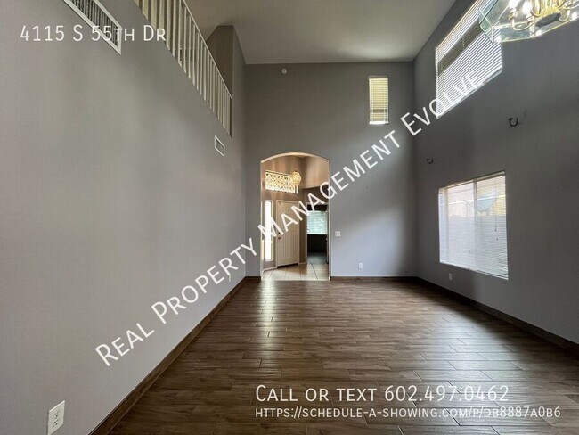 Foto del edificio - Large Phoenix Home