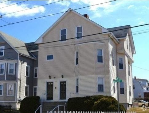 Building Photo - 115 Waterman Ave