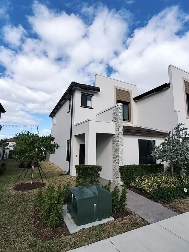 20936 NE 8th Ave, North Miami Beach, FL 33179 Townhome Rentals in North Miami Beach FL