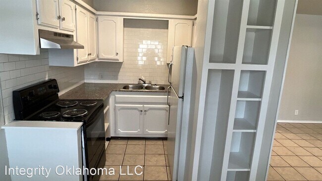 Building Photo - 1 br, 1 bath House - 3018 S. Lee Ave
