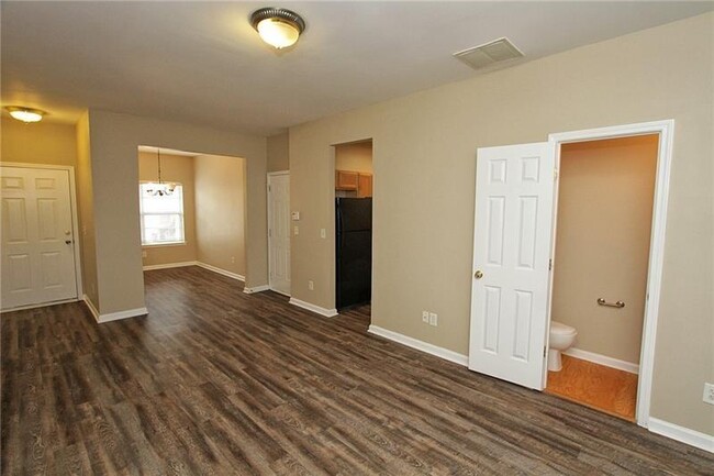 Building Photo - 4739 Autumn Rose Trail