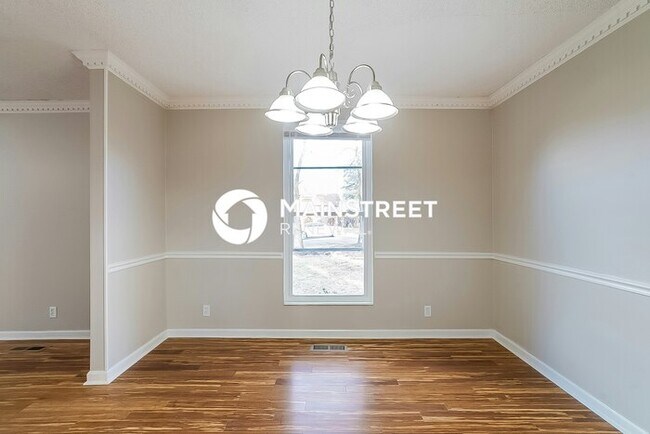 Foto del edificio - 5 Bedroom Pet-Friendly Home in NASHVILLE, ...