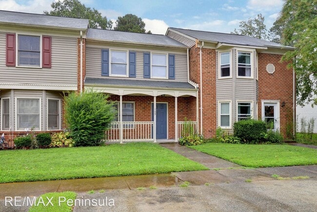 Building Photo - 2 br, 1.5 bath House - 109 Wethersfield Park