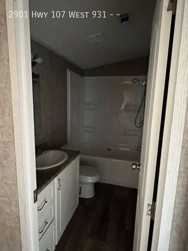 Building Photo - 2901 Hwy 107 West 931--