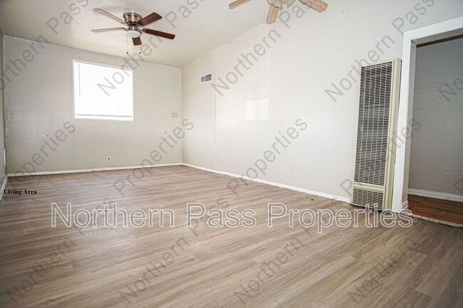 Foto del edificio - 7161 Dale Rd