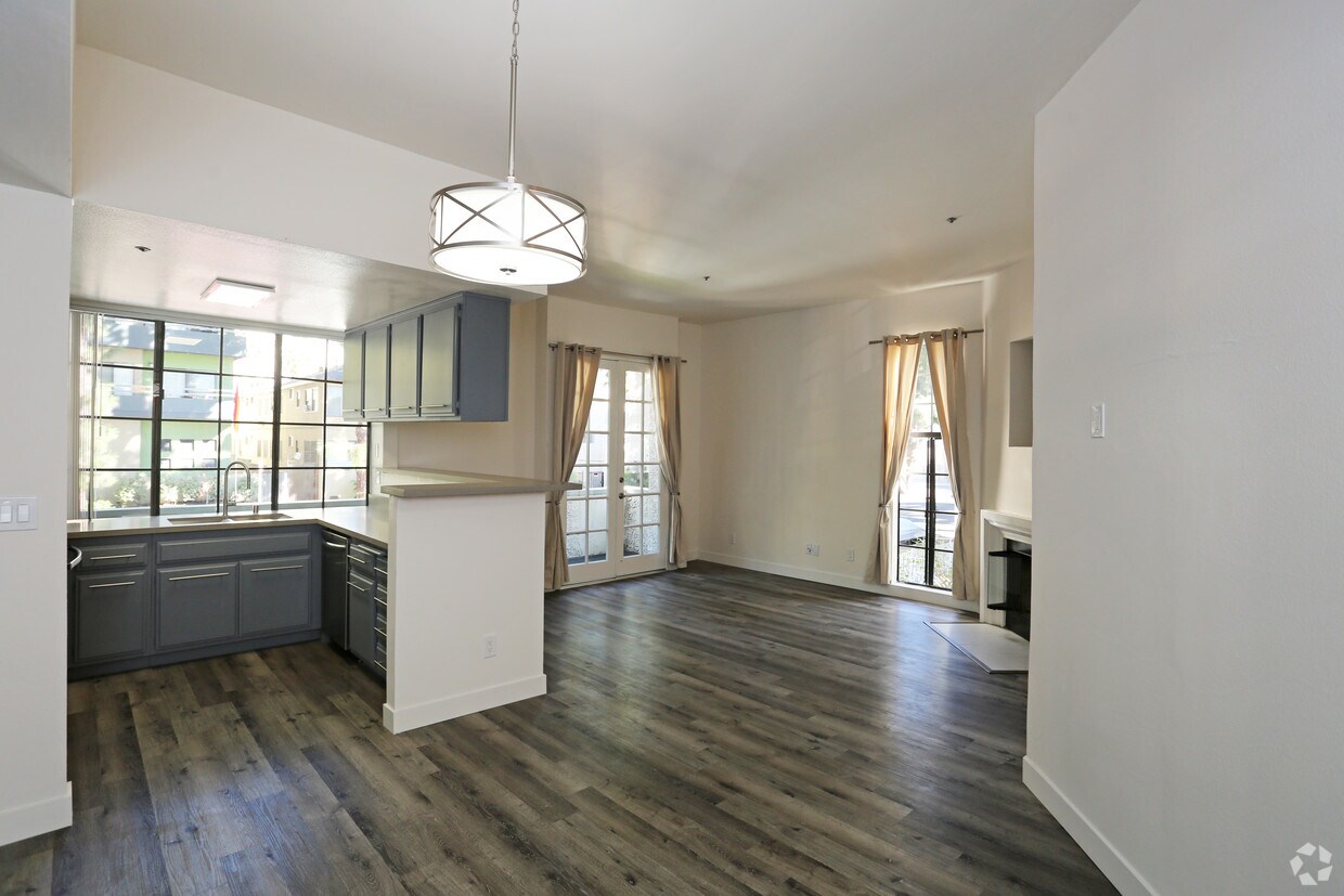 7020 Lanewood Apartments Hollywood, CA