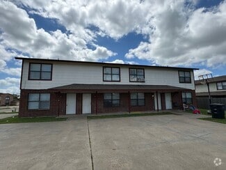 Building Photo - 1306 Monroe Loop