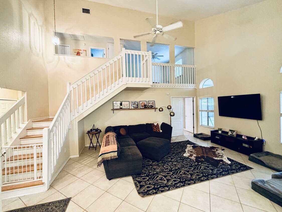 Foto principal - 4016 Watercove Dr