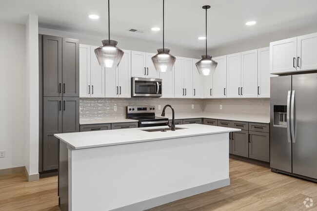 Colfax 2BR, 2BA - 1,190SF - Kitchen - Five Corners Apartments