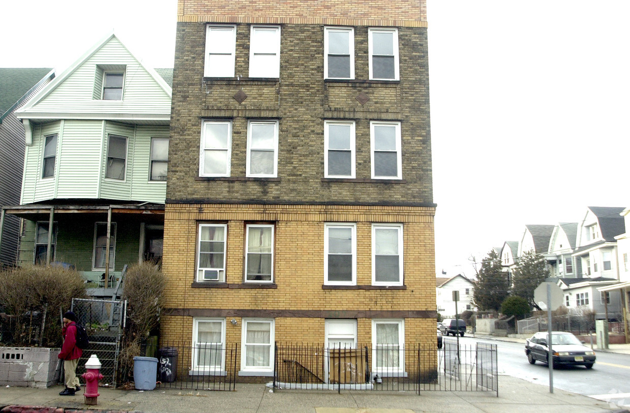 Foto del edificio - 207 Arlington Ave