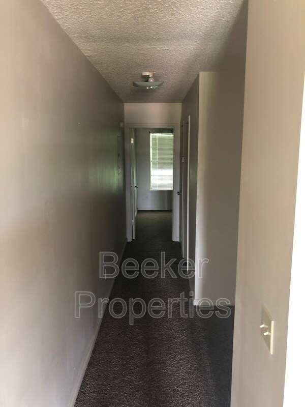 Foto del edificio - 2725 43rd Ave