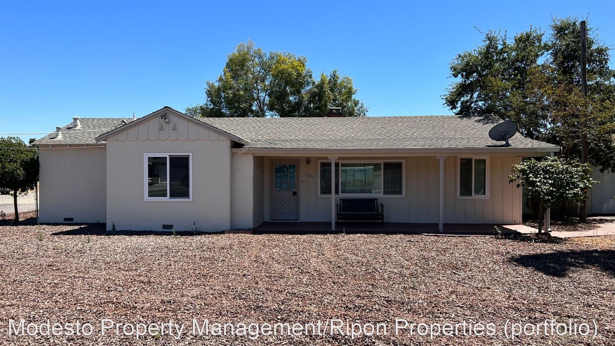 3 br, 2 bath House 1432 Scenic Drive House for Rent in Modesto, CA