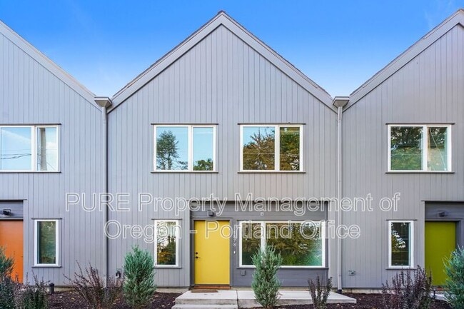 Building Photo - 5878 N Harvard St