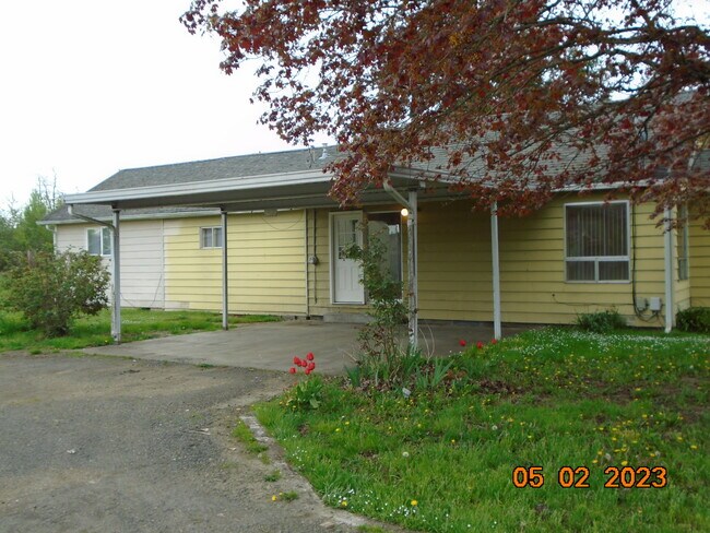 Building Photo - 375 Cleveland St