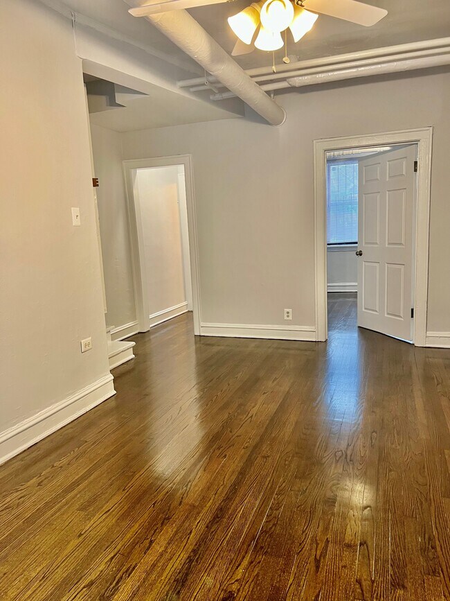 Foto del edificio - 3159 N Hudson Ave
