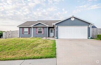 Building Photo - 2517 Elm Creek Dr